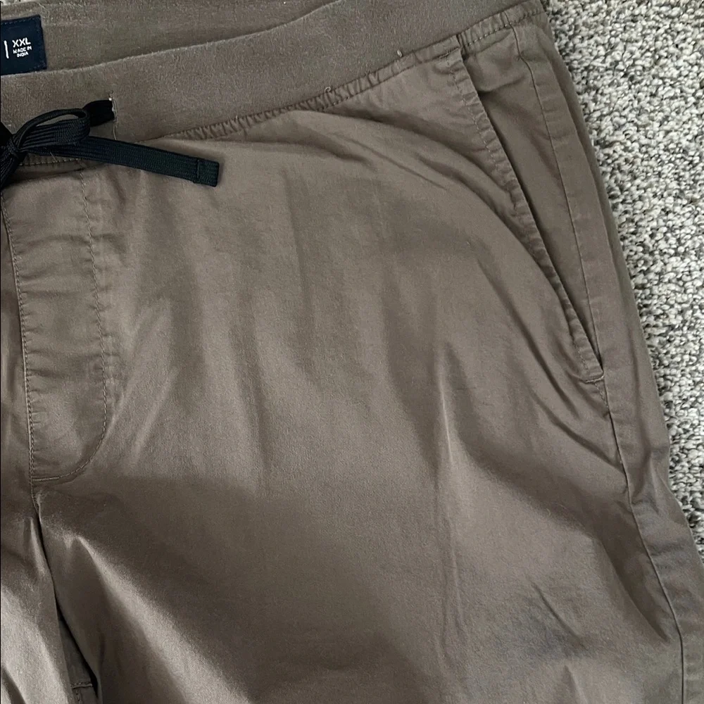 Abercrombie & Fitch Brown Shorts - Picture 3 of 6